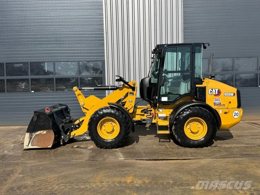 CAT 908M Kolesové nakladače