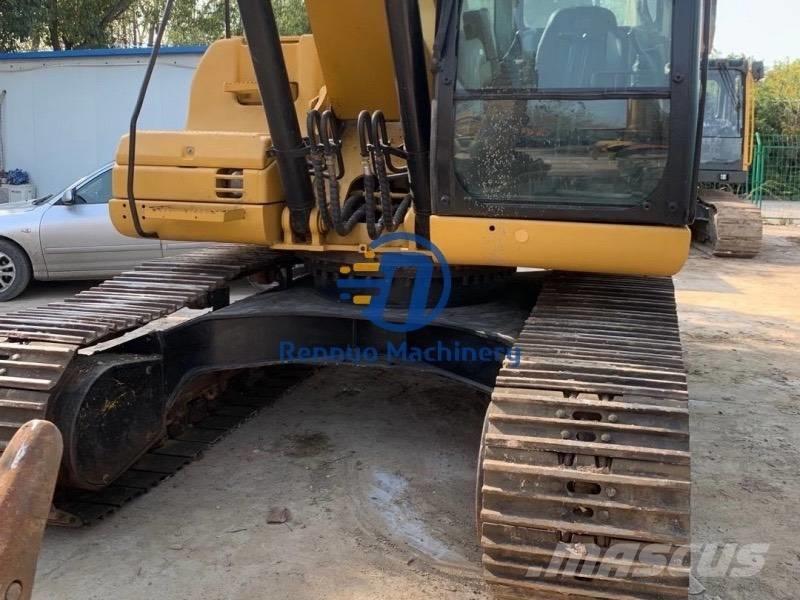CAT 320 D Midi rýpadlá 7 t - 12 t