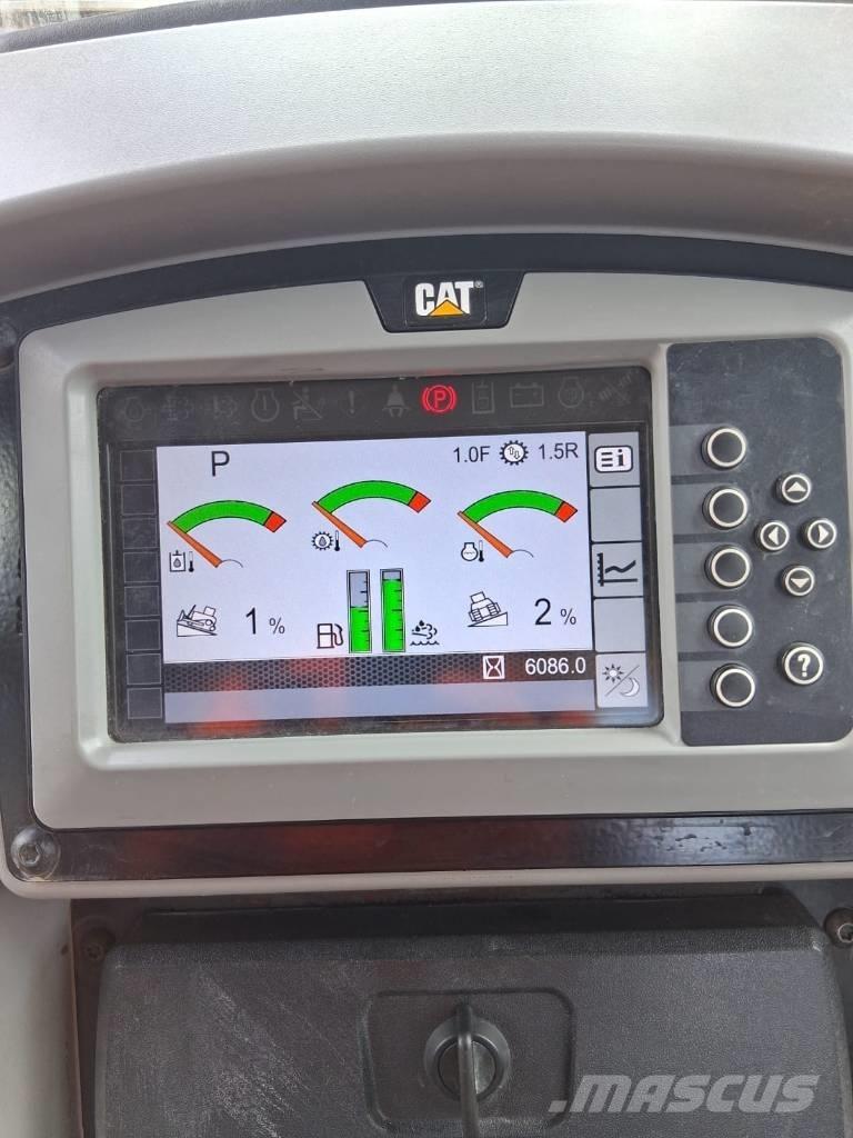 CAT D 6 T LGP Pásové dozéry
