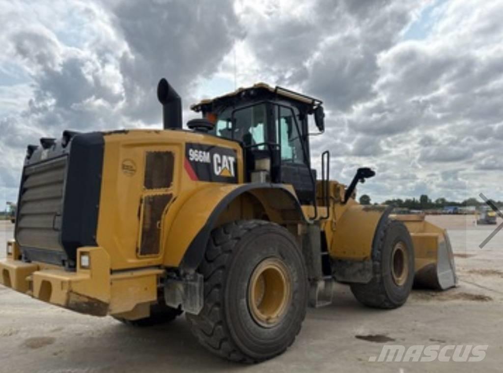 CAT 966 M Kolesové nakladače