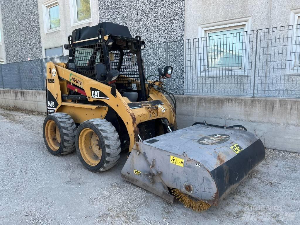 CAT 248 B HF-XPS Šmykom riadené nakladače