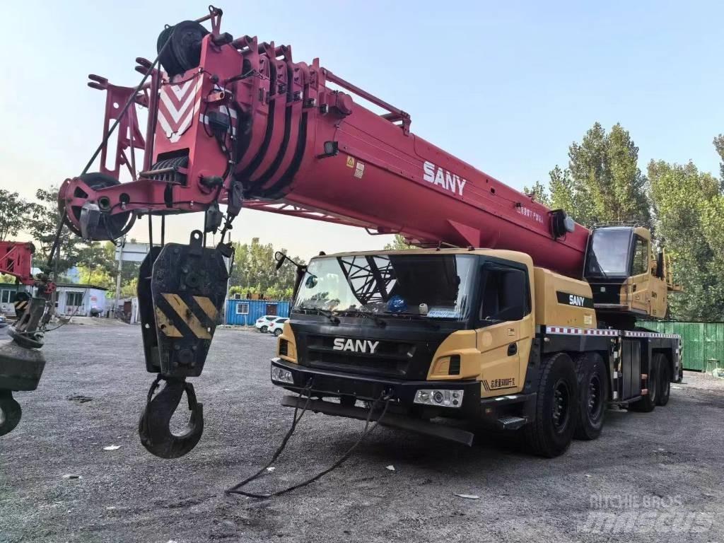 Sany STC 800 T5 Univerzálne terénne žeriavy