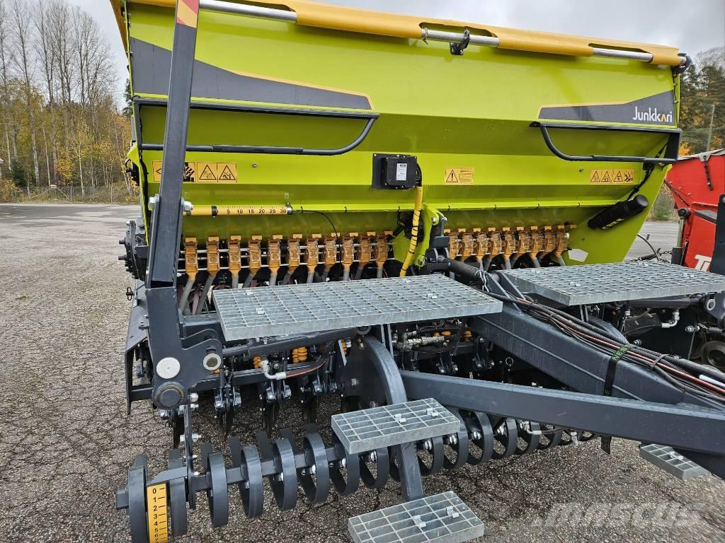 Junkkari T300 Kombinované sejačky