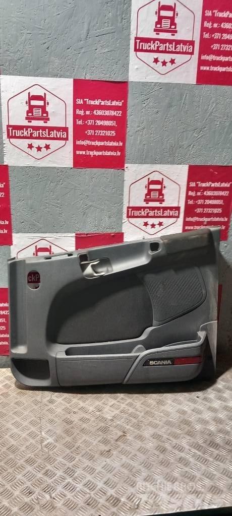 Scania R 440   1486790 Kabíny a interiér