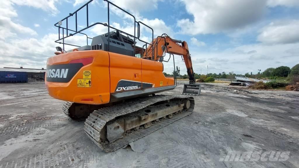 Doosan DX 225 LC Pásové rýpadlá