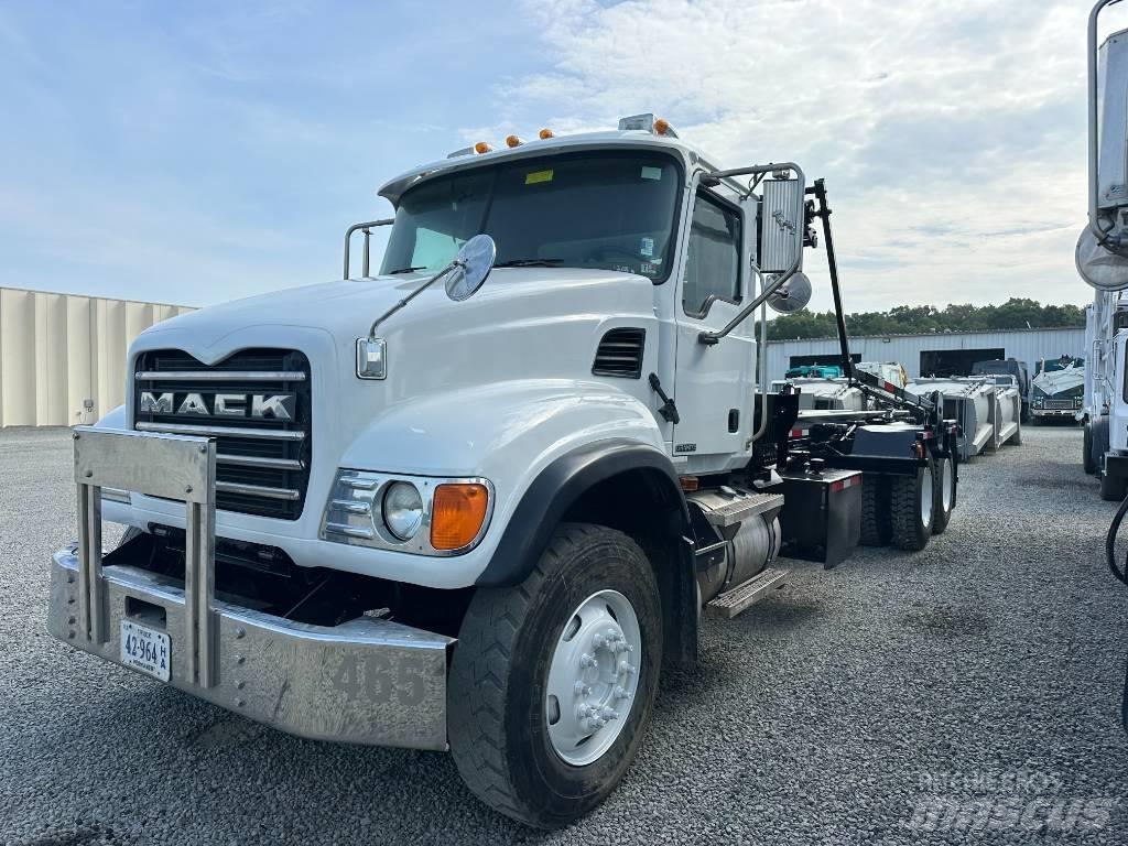 Mack CV 713 Lanový nosič kontajnerov