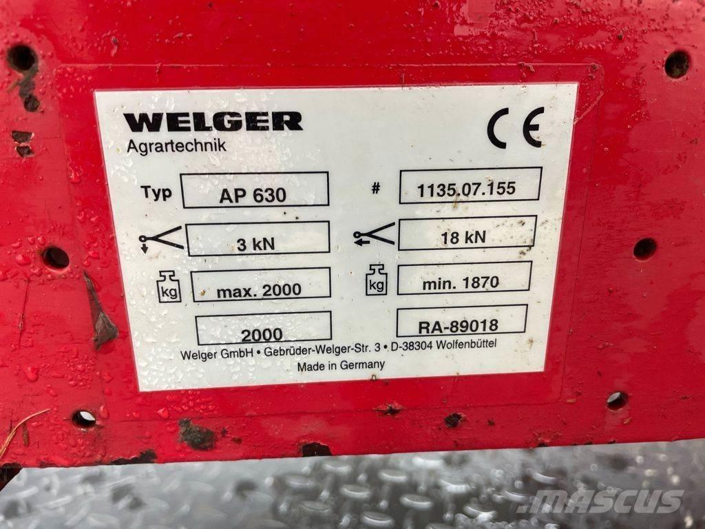 Welger AP 630 Lisy na hranaté balíky