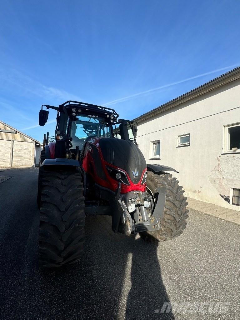 Valtra T 214 D Lesné traktory