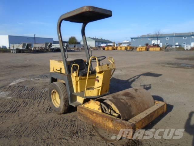 Bomag BW 124 D Ťahačové valce