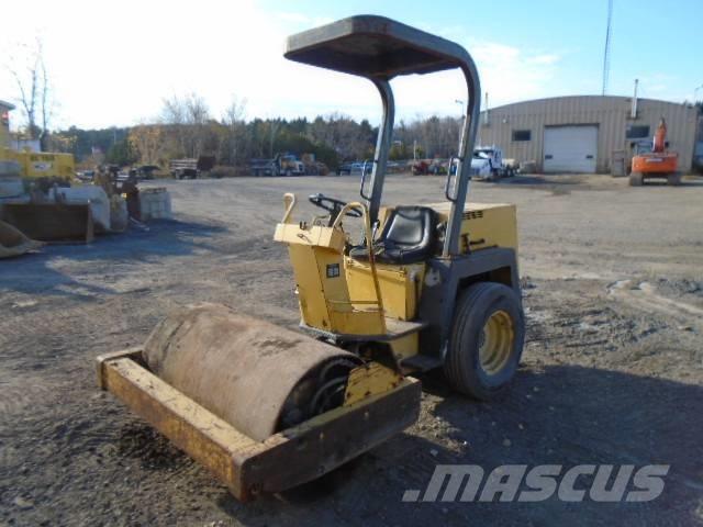 Bomag BW 124 D Ťahačové valce