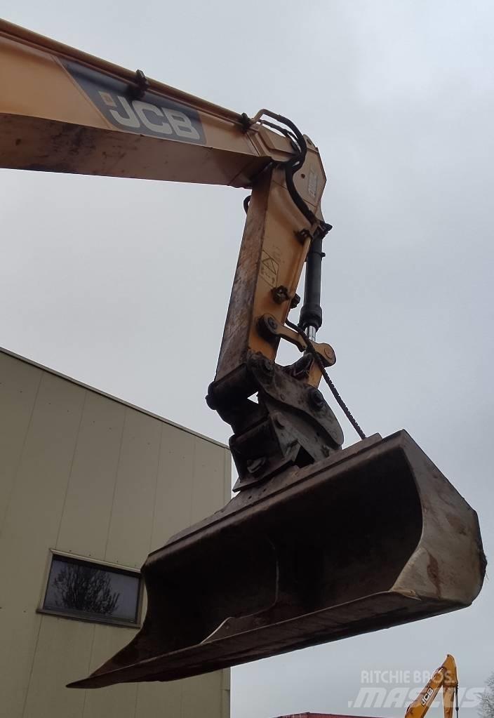 JCB JS 220 LC Pásové rýpadlá