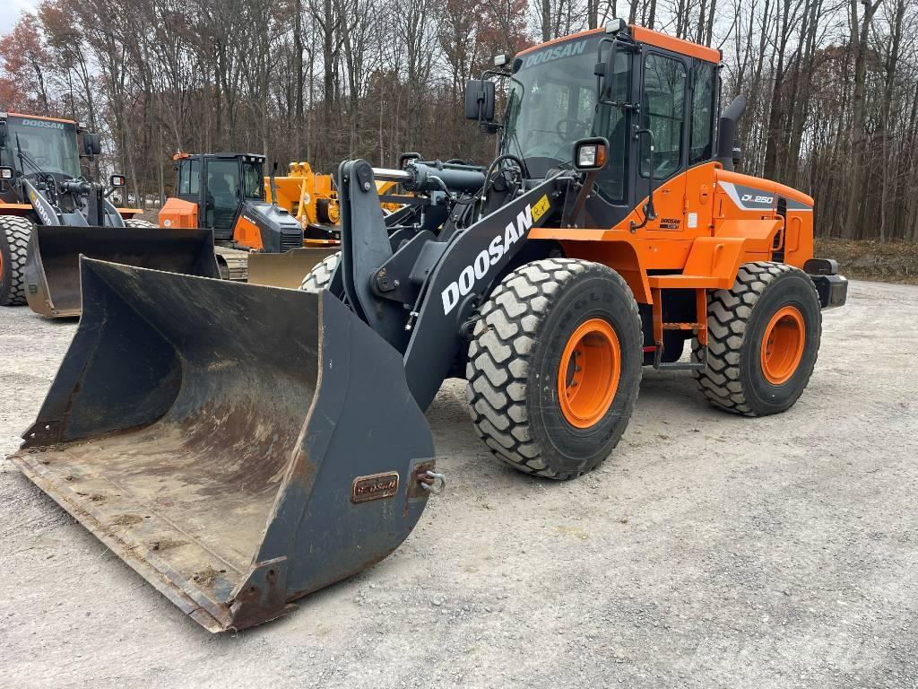 Doosan DL 250 Kolesové nakladače