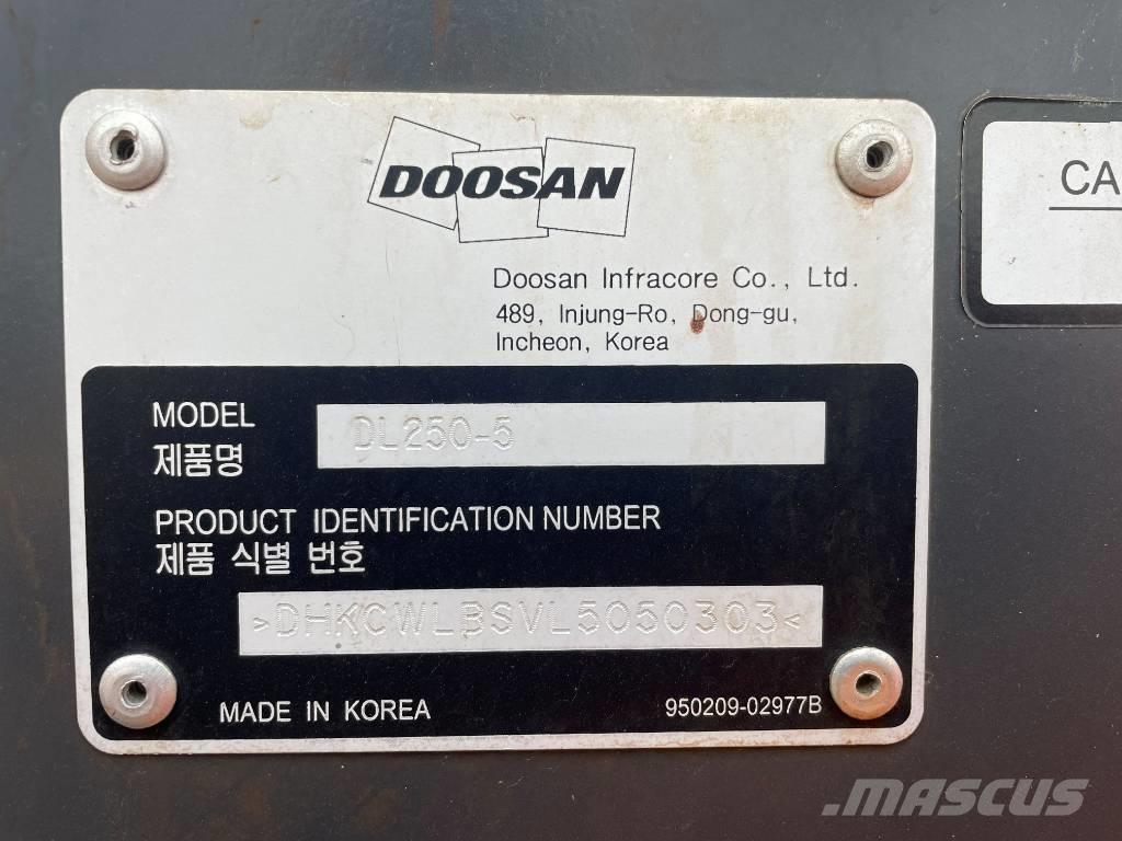 Doosan DL 250 Kolesové nakladače