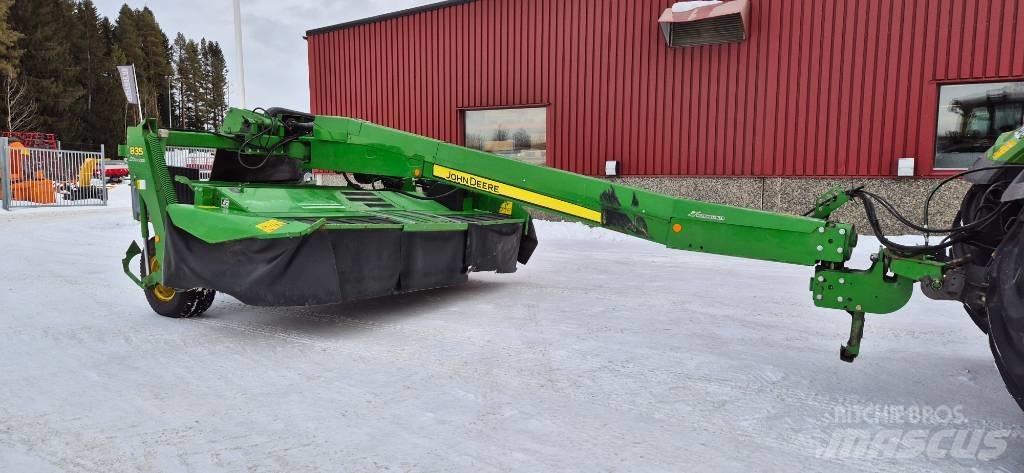 John Deere 835 Žací stroj-kondicionér
