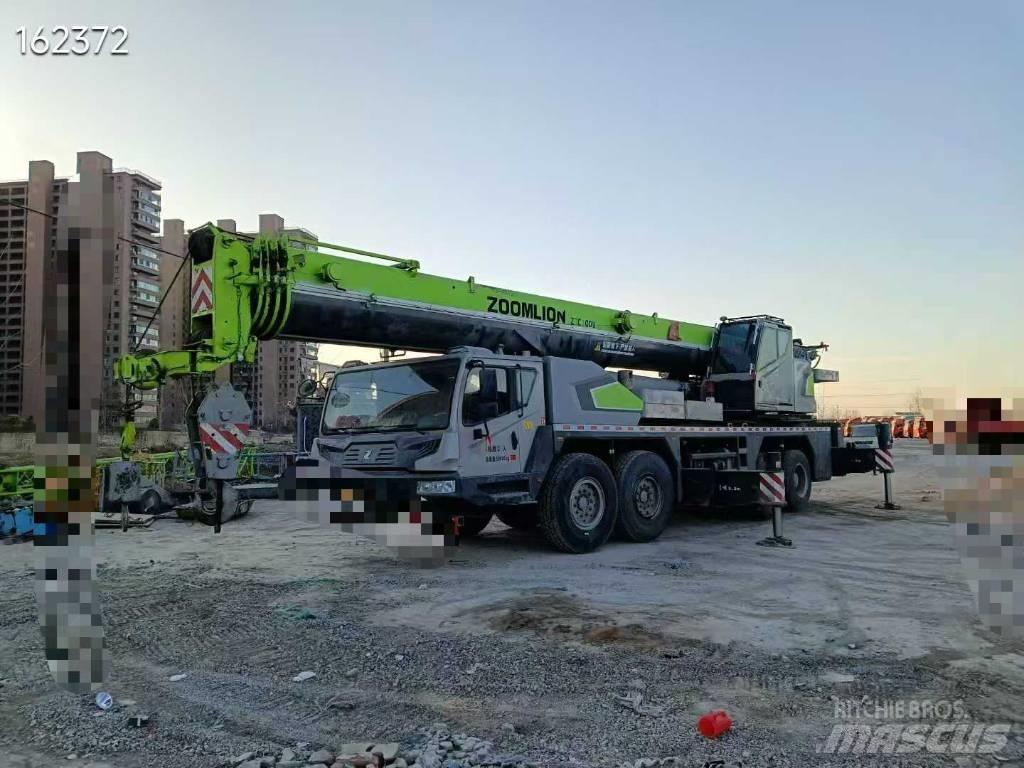 Zoomlion ZTC 800 V Univerzálne terénne žeriavy