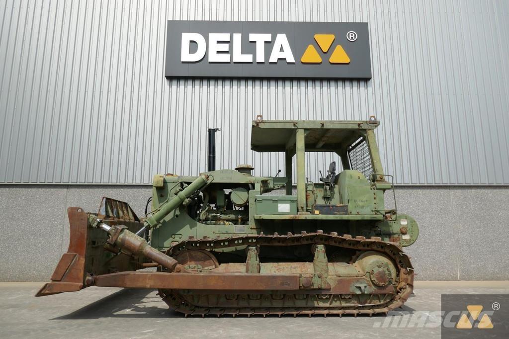 CAT D7F Ex-army Pásové dozéry