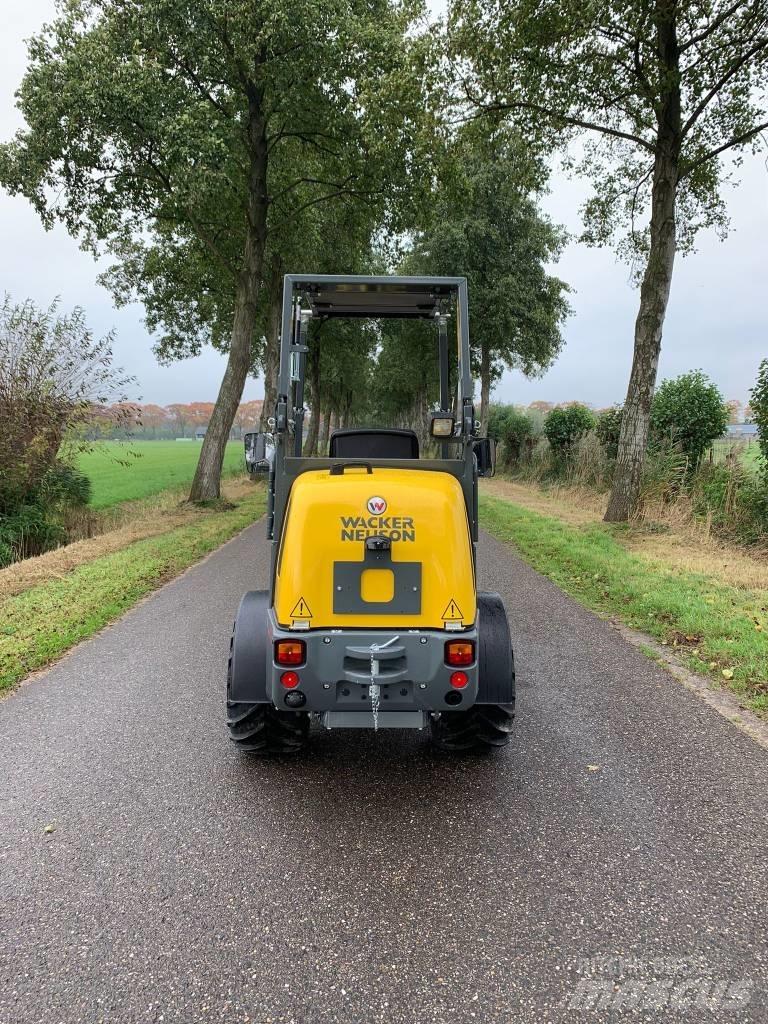 Wacker Neuson WL25 Kolesové nakladače