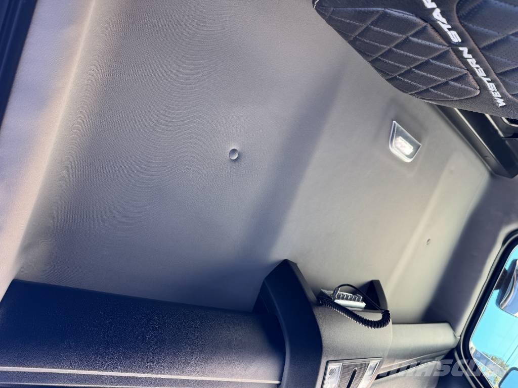 Western Star 49 X Sklápače