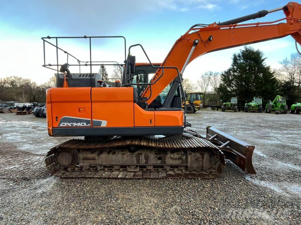 Doosan DX 140 LC-5 Pásové rýpadlá