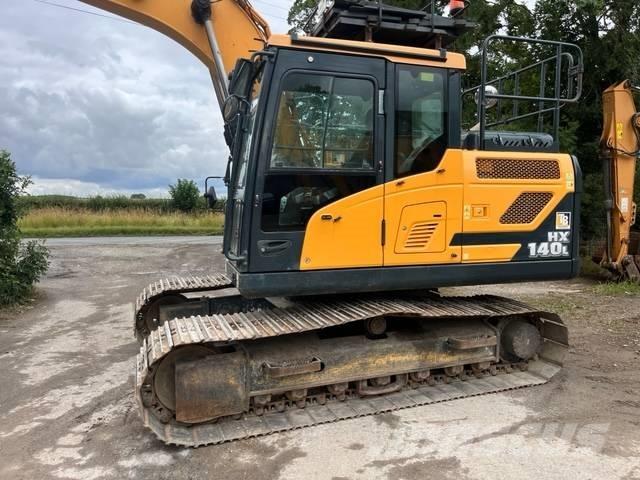 Hyundai HX 140 L Pásové rýpadlá