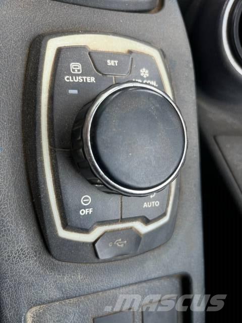 Hyundai HX 140 L Pásové rýpadlá