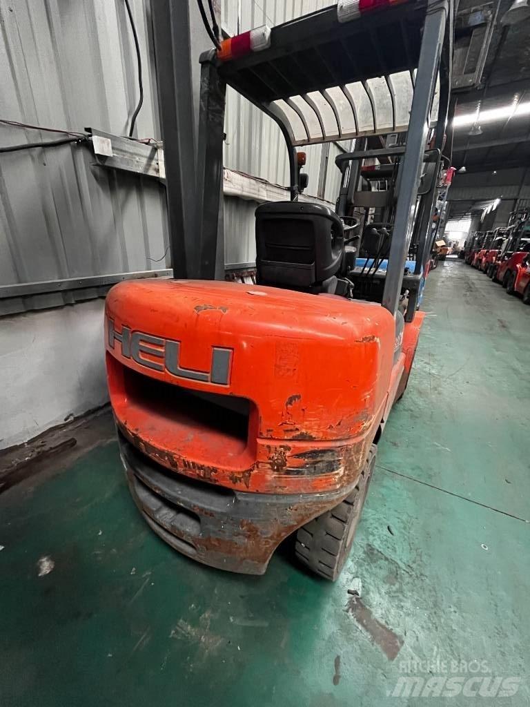 Heli CPCD 30 Dieselové vozíky