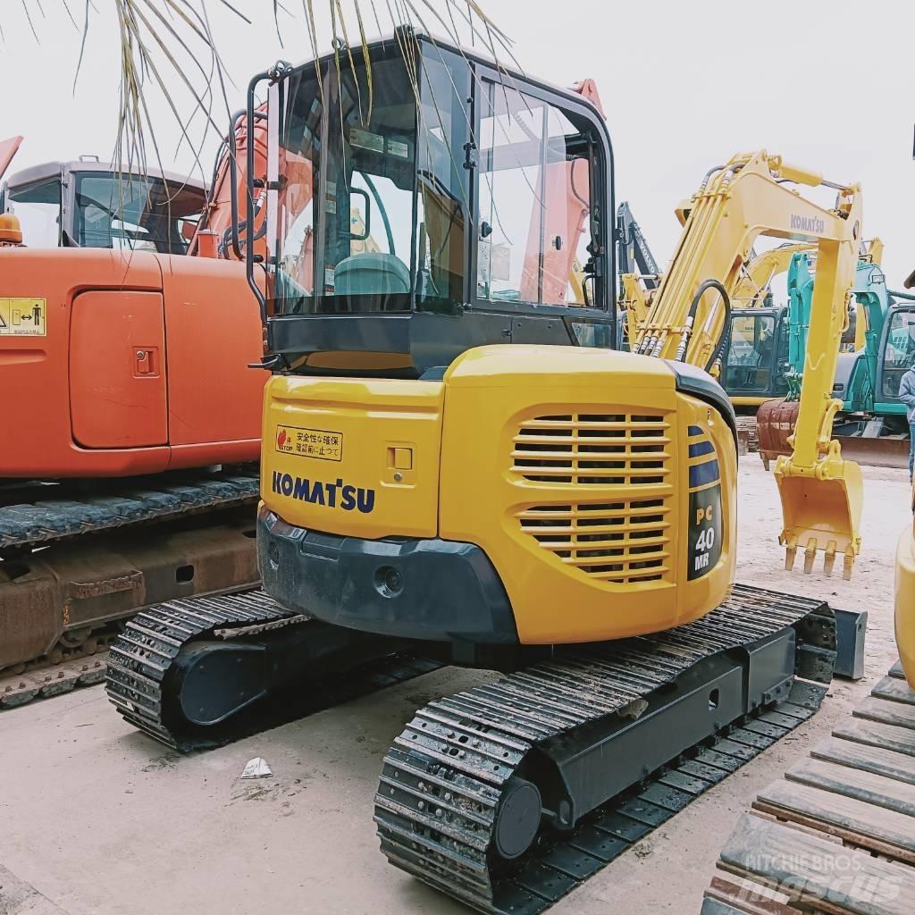 Komatsu PC 40 Pásové rýpadlá
