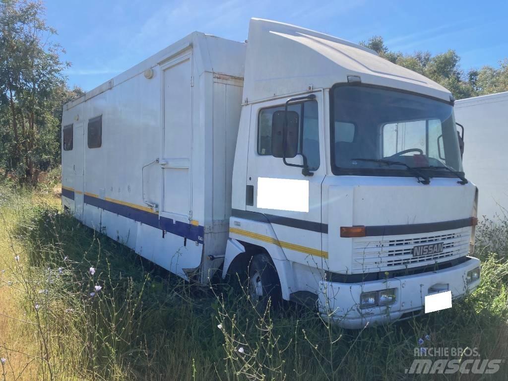 Nissan CAMPER L70 Obytné automobily a karavany