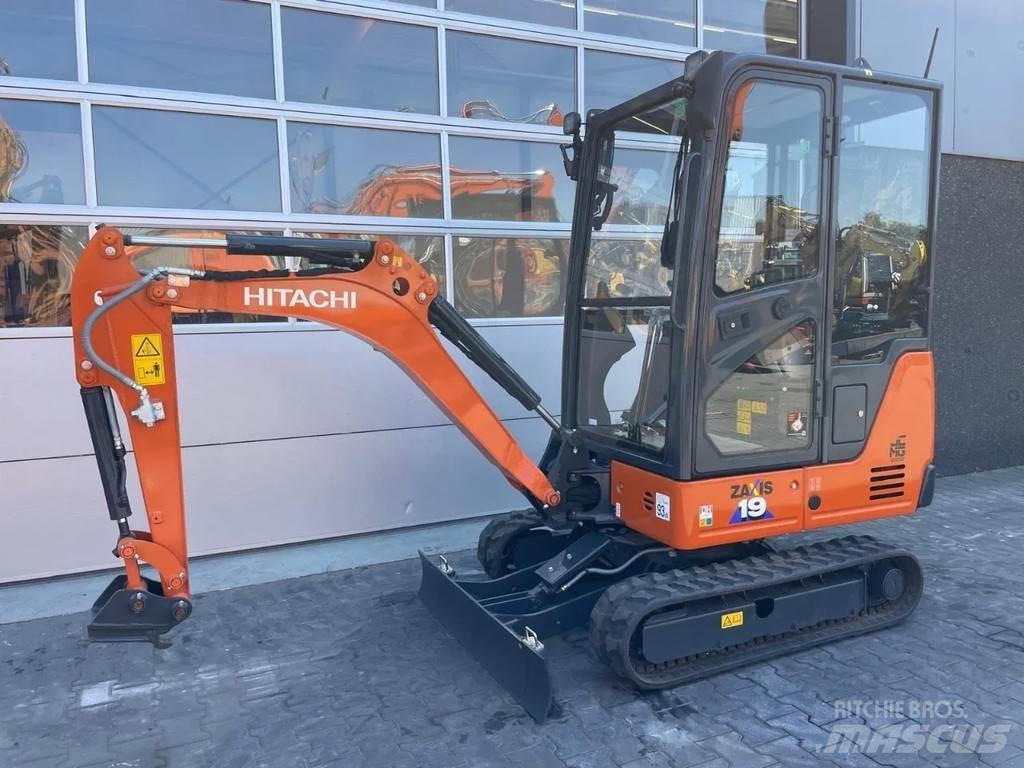 Hitachi ZX19-6 Mini rýpadlá < 7t