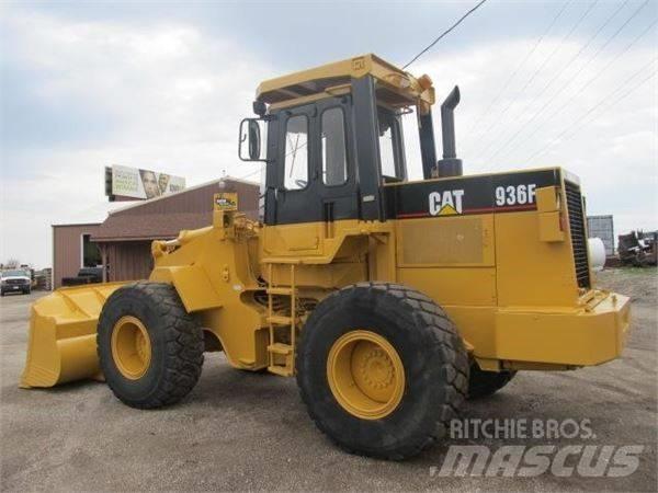CAT 936 F Kolesové nakladače
