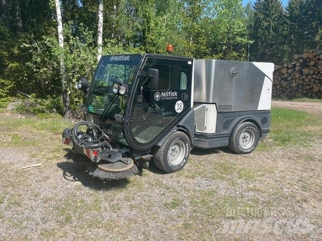 Nilfisk CR 3500 Zametacie stroje