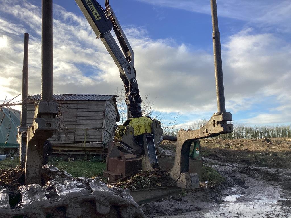 Komatsu 845 Lesné traktory