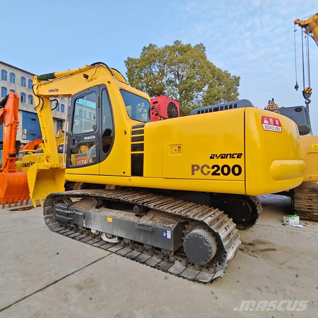 Komatsu PC 200-6 Midi rýpadlá 7 t - 12 t
