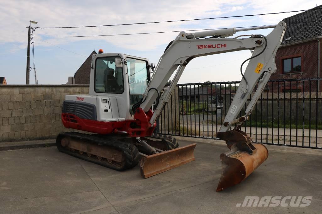 Takeuchi TB 250 Mini rýpadlá < 7t