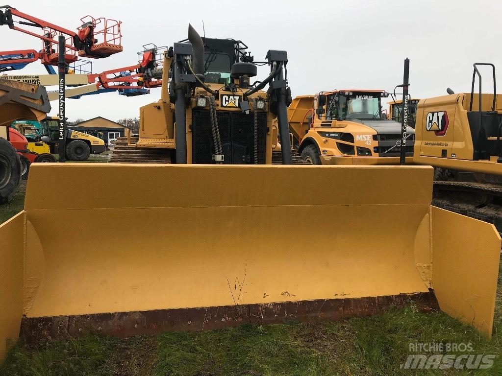 CAT D 6 T LGP D6T Pásové dozéry