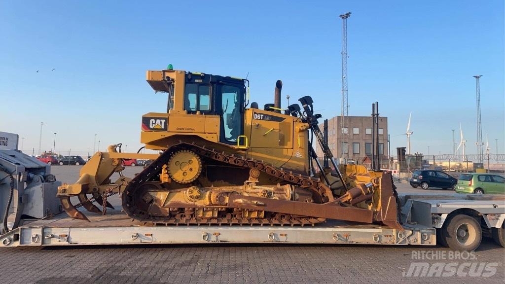 CAT D 6 T LGP D6T Pásové dozéry