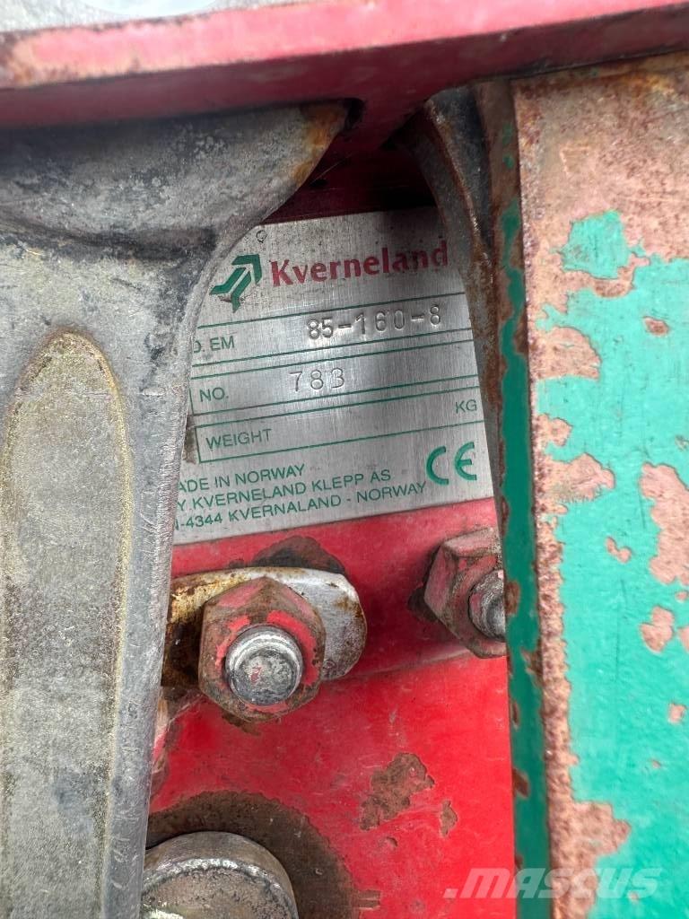 Kverneland EM85 Dvojstranné pluhy