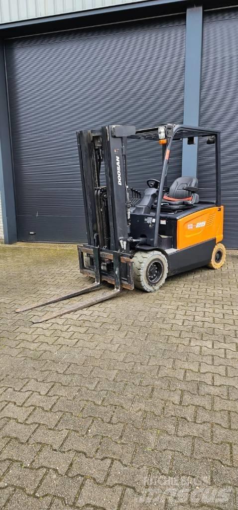 Doosan B 25 X-7 Akumulátorové vozíky