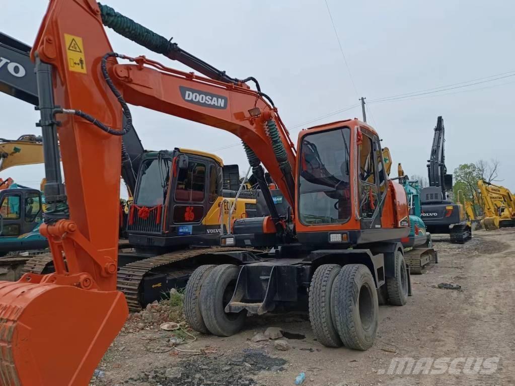 Doosan 150 W Kolesové rýpadlá