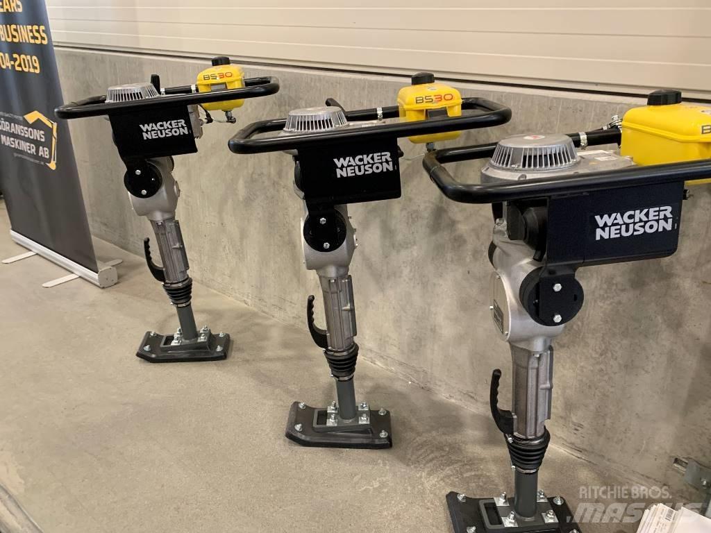 Wacker Neuson BS 30 Vibračné zhutňovače