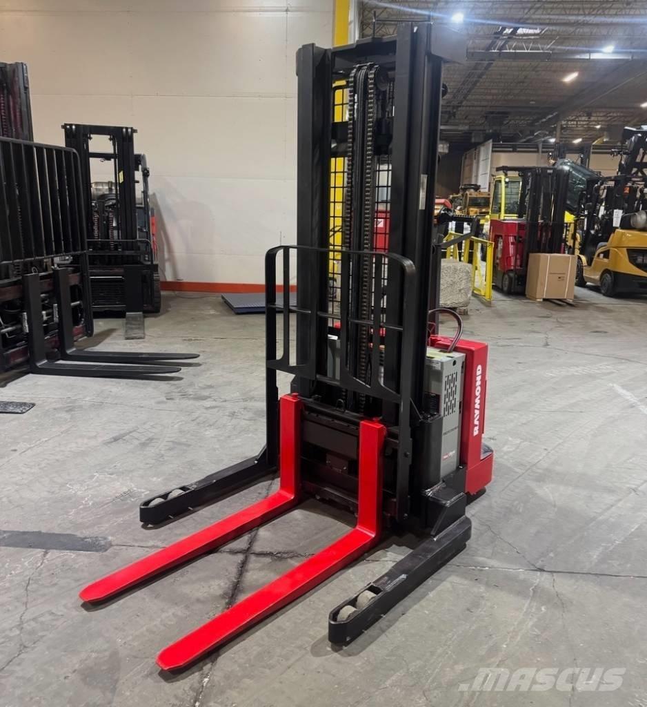 Raymond RSS40 Samohybné vozíky