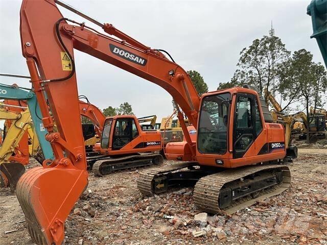 Doosan DH150 Pásové rýpadlá