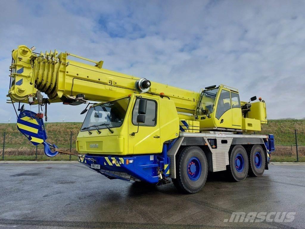 Grove GMK3060 Univerzálne terénne žeriavy