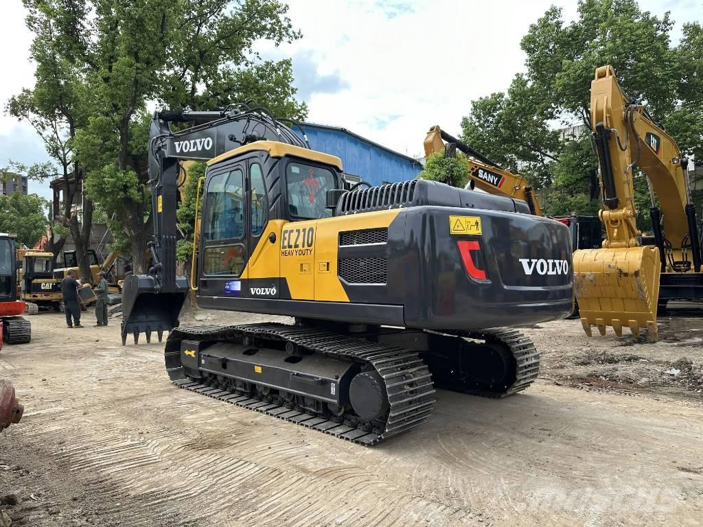 Volvo EC210D Pásové rýpadlá