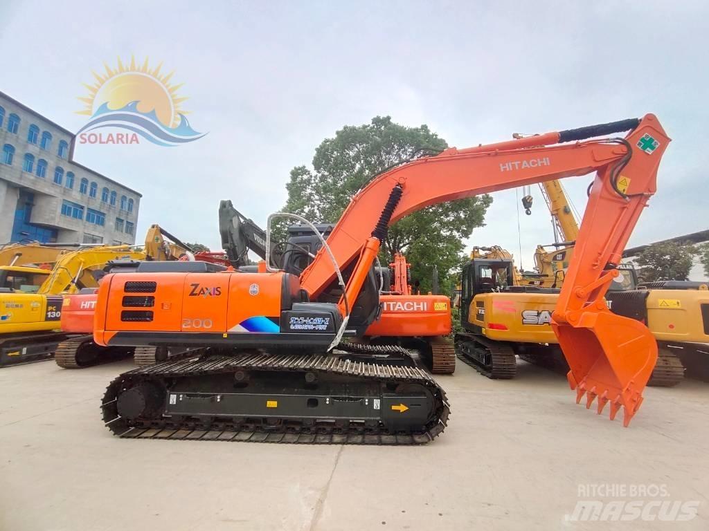 Hitachi ZX 200 Pásové rýpadlá