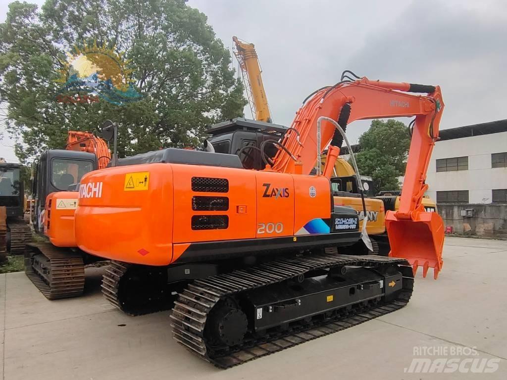 Hitachi ZX 200 Pásové rýpadlá