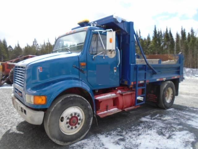 International 8100 Sklápače