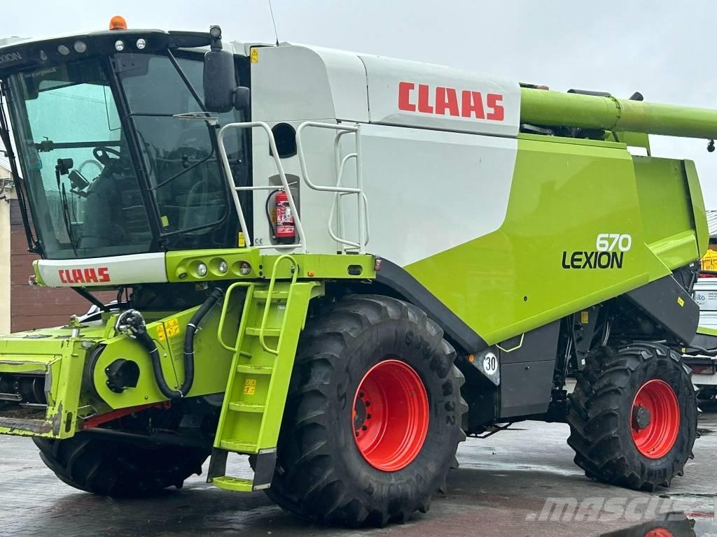 CLAAS Lexion 670 4x4 Kombinované zberacie stroje
