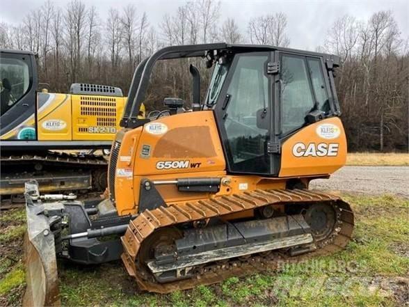 CASE 650M WT Pásové dozéry