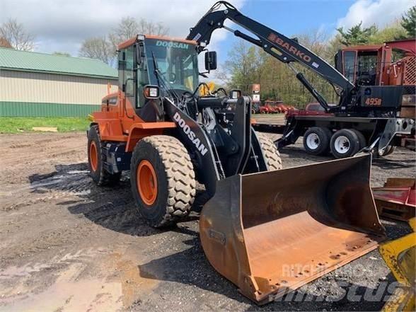 Doosan DL220-5 Kolesové nakladače